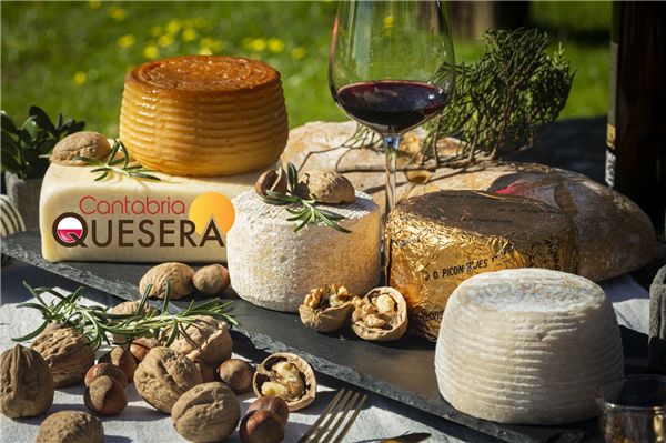 ASOCIACIÓN CÁNTABRA DE ELABORADORES DE QUESOS Y PRODUCTOS LÁCTEOS - CANTABRIA QUESERA-