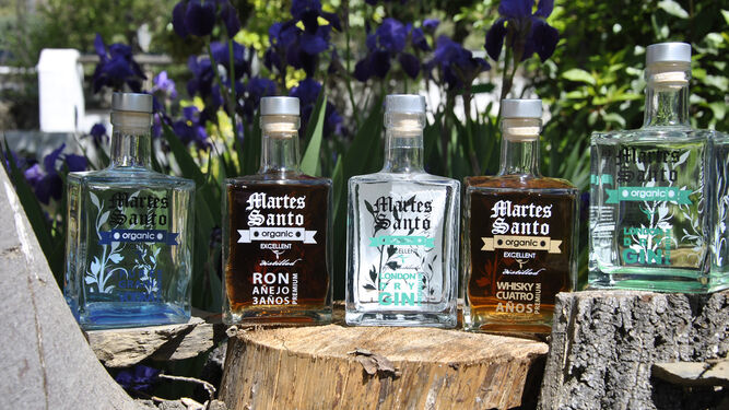 Destilerías Martes Santo presenta los primeros ron y whisky ecológicos