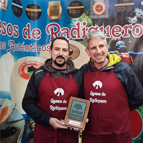 Quesos de Radiquero gana el concurso de quesos de Biescas