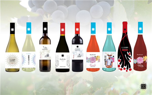 Presentación de la nueva imagen de las botellas