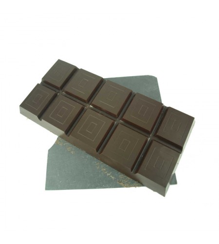  Chocolate negro con el 70% de Cacao. 